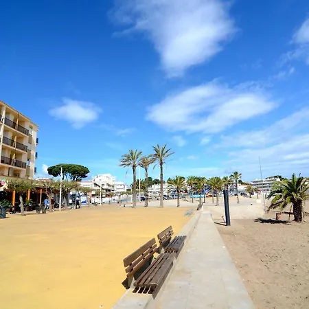 Apartamento Riells Platja *